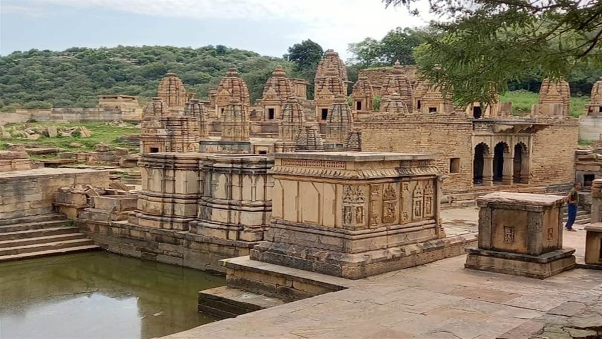 बटेश्वर मंदिर समूह 
