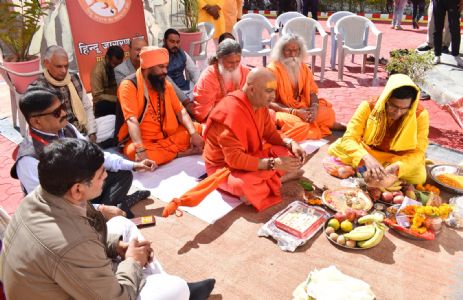 सनातन धर्म के खिलाफ हो रहे षड्यंत्र ओं से समाज को बचाने के लिए हिंदू जागरण आवश्यक- जितेंद्रानंद सरस्वती