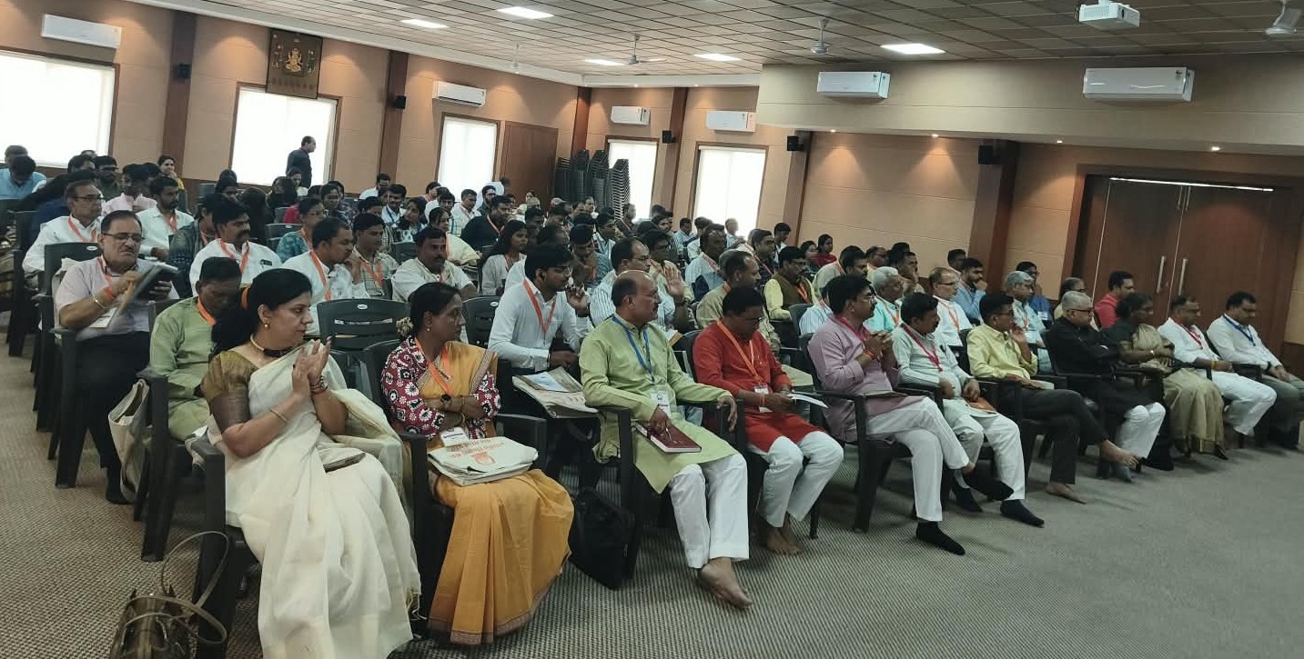 संगठि‍त शक्ति से ही हम शिक्षा के क्षेत्र में परिवर्तन ला सकते हैं : शंकरानंद
