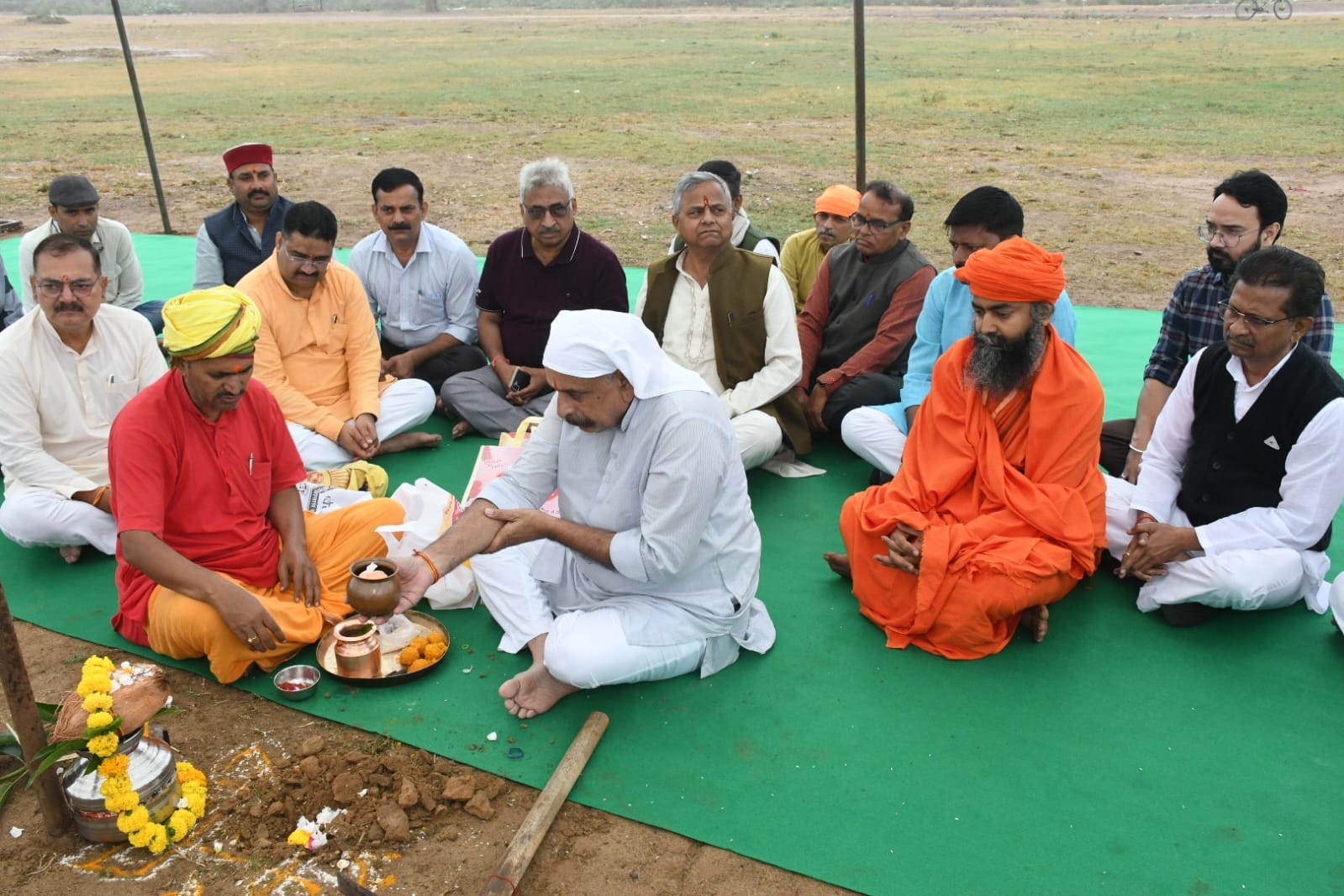 शताब्दी संकल्प शिविर का भूमि पूजन संपन्न, कार्यालय का हुआ उद्घाटन