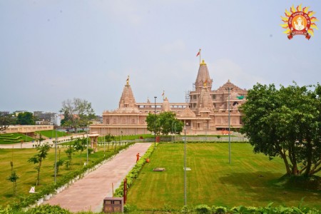 श्री राम जन्मभूमि : तपस्वी पीढ़ियों की पुण्यकथा
