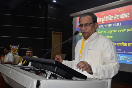 आंतरिक सुरक्षा और सामाजिक चुनौतियों के प्रति जागरूक रहें युवा : प्रदीप जोशी